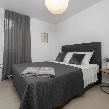 V Residence Apartments Rabac Exterior photo